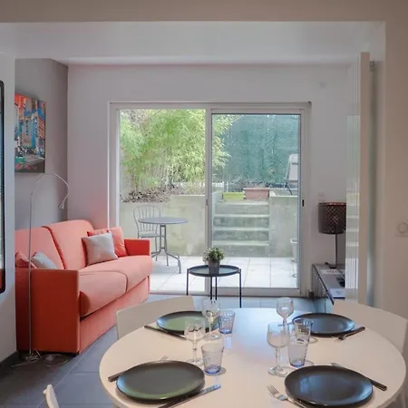 Le Jardinet - With Office In The Center! Apartment