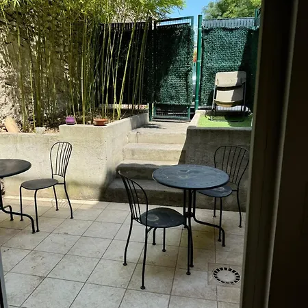 Le Jardinet - With Office In The Center! Casa de Férias